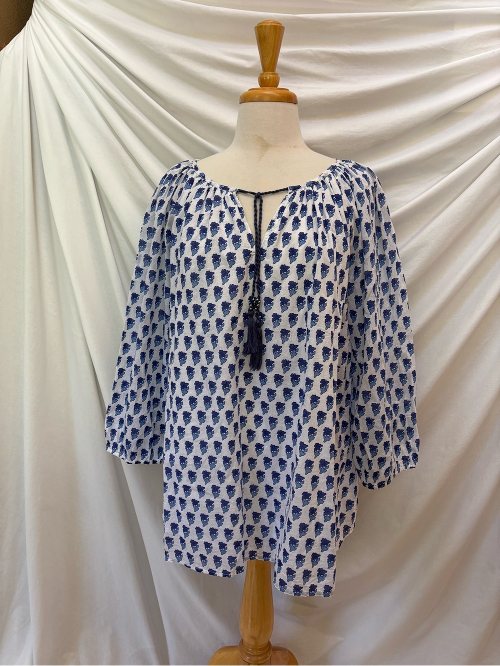 Solitaire Blue/White Print 100% Cotton Peasant Tunic Top 2X